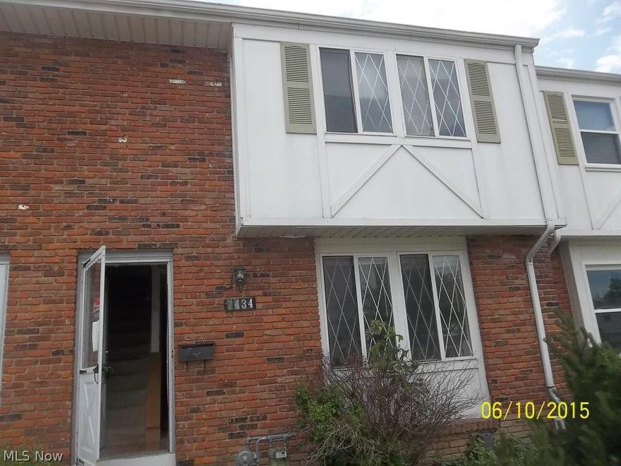 Great area with lots of charm and character! Must See this Mentor Condominium featuring 3 bedrooms; 1.5 baths. Nice Starter home, maintenance free living. Spacious living room and dining room.  Kitchen has ample cabinetry. Patio in back through sliding glass doors.  Basement is partially finished, great for rec room/bedroom or office.  Schedule your showing today and make an offer!!!