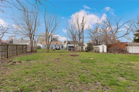 Tiny photo for 424 Woodstock Road, Eastlake, OH 44095 (MLS # 5180576)
