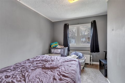 Tiny photo for 424 Woodstock Road, Eastlake, OH 44095 (MLS # 5180576)