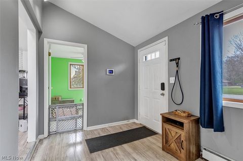 Tiny photo for 424 Woodstock Road, Eastlake, OH 44095 (MLS # 5180576)