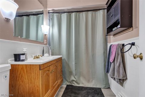 Tiny photo for 424 Woodstock Road, Eastlake, OH 44095 (MLS # 5180576)