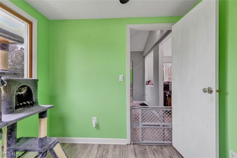 Tiny photo for 424 Woodstock Road, Eastlake, OH 44095 (MLS # 5180576)