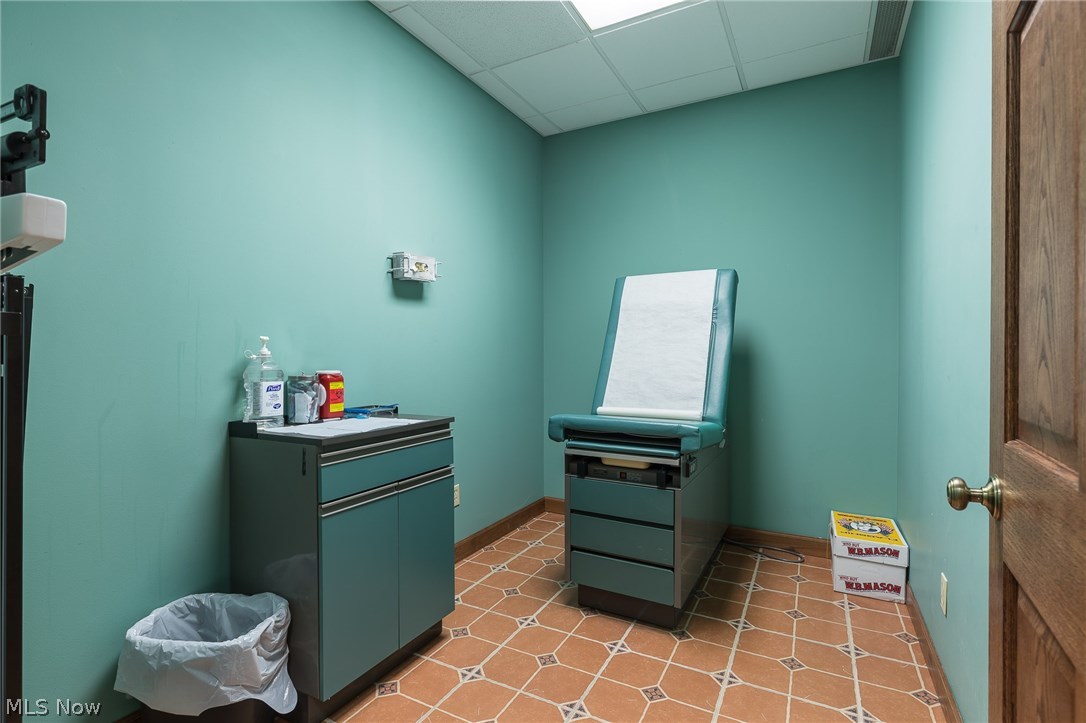 Merchants - Commercial Lease