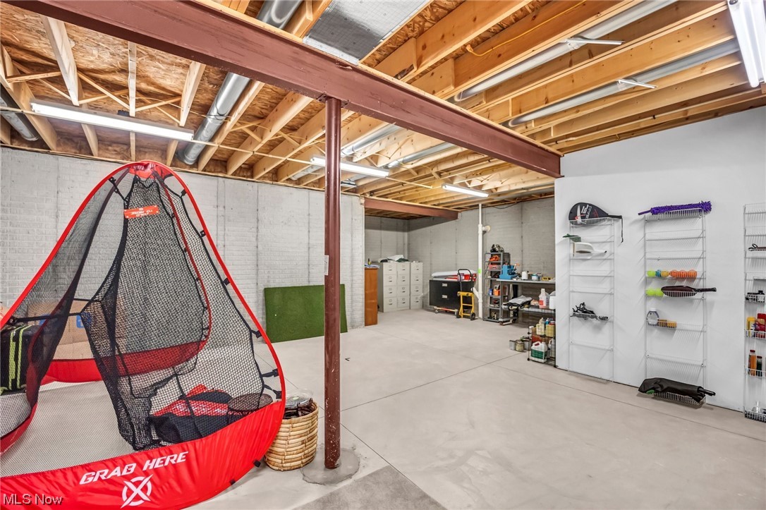 Wiltshire Golf Course Community - Residential