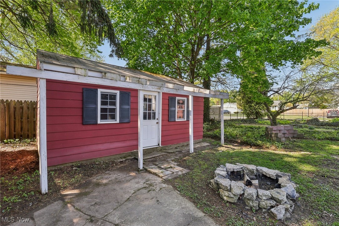 6008 Douglas Drive, Madison, Ohio image 40