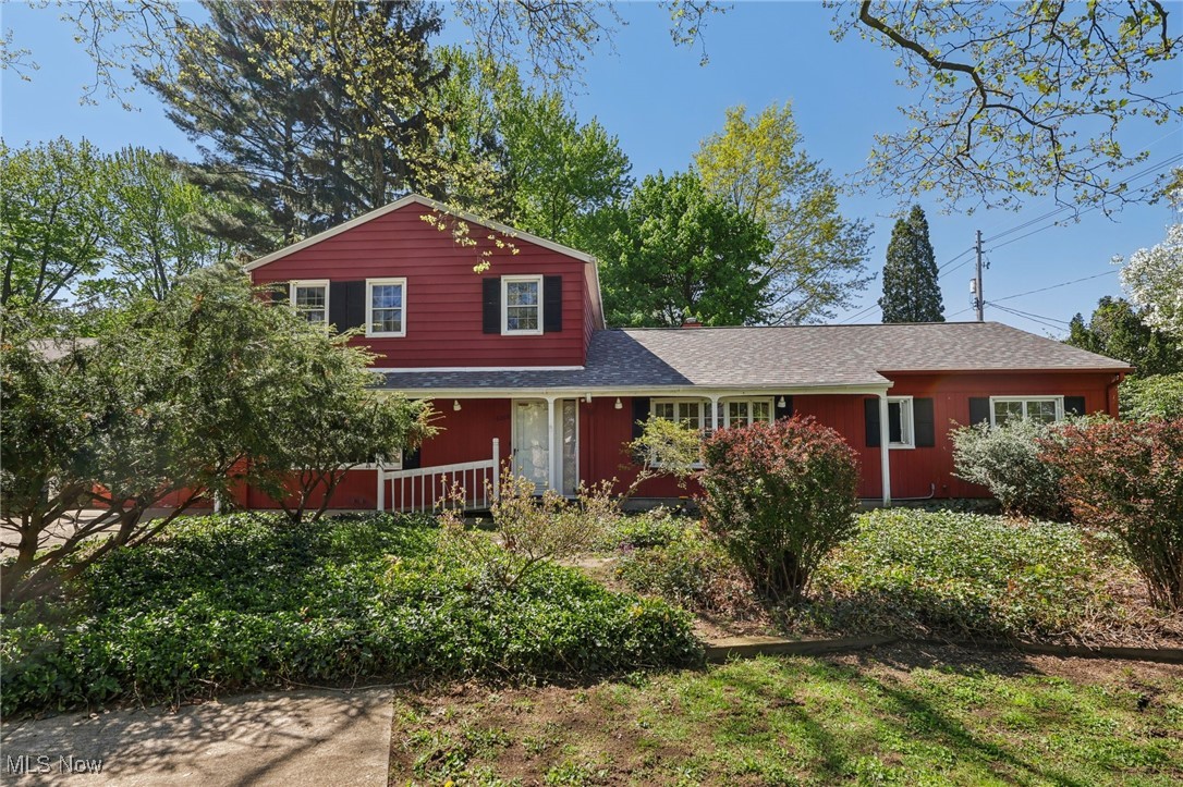 6008 Douglas Drive, Madison, Ohio image 2
