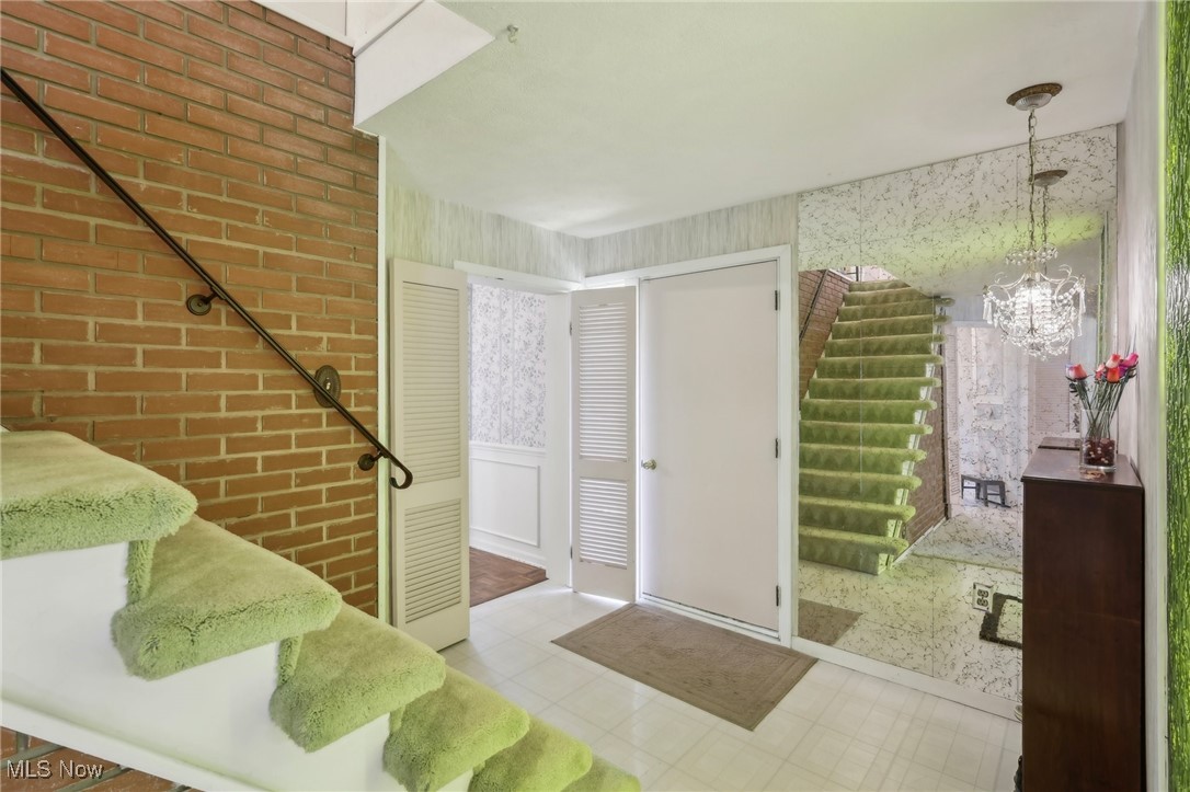 6008 Douglas Drive, Madison, Ohio image 8