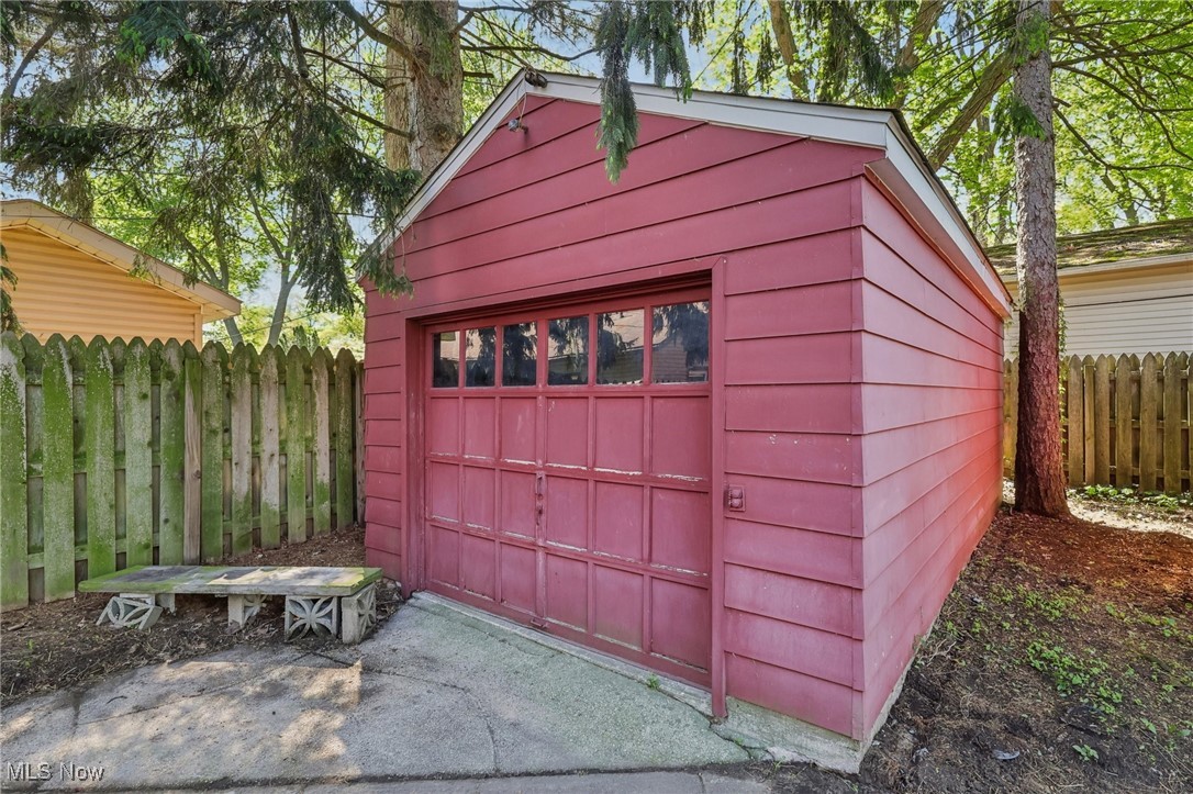 6008 Douglas Drive, Madison, Ohio image 41