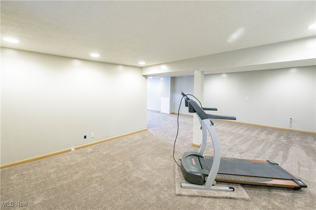 2440 40th Street, Canton, Ohio image 39