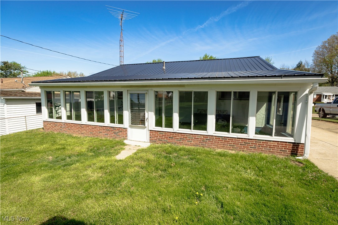 2440 40th Street, Canton, Ohio image 44