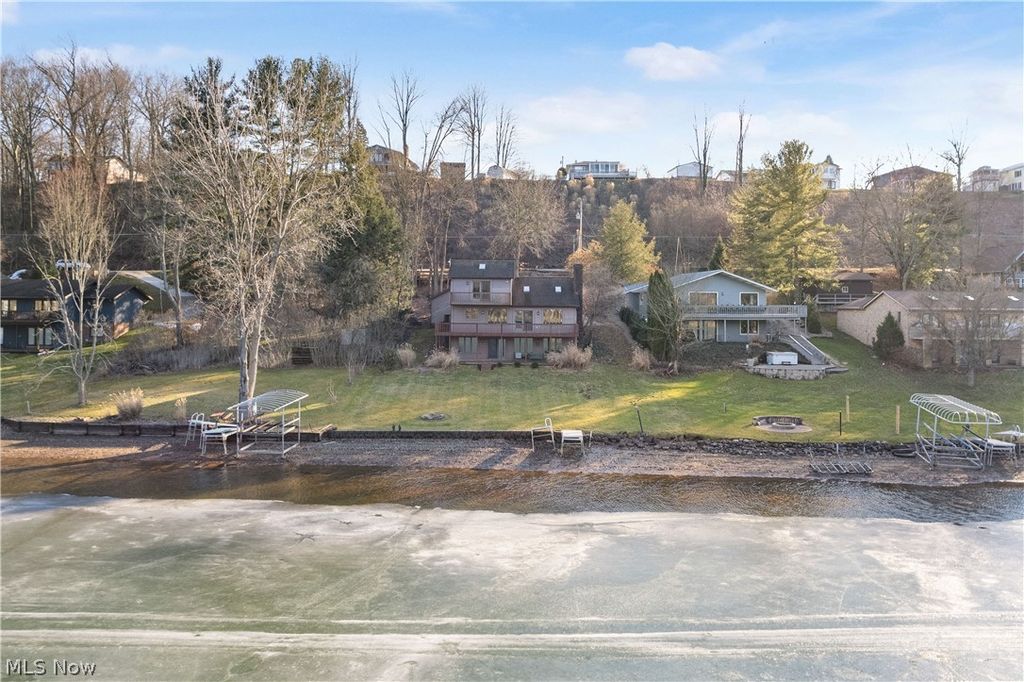 Photo of 44 Cheyenne Trail, Malvern, OH 44644 (MLS # 5188634)