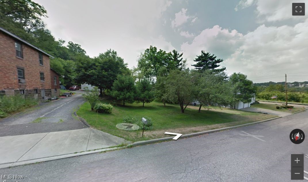 City/Struthers - Land