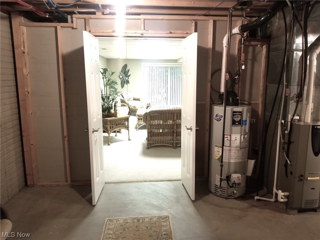 Villas/Waterford Xing Condo - Residential