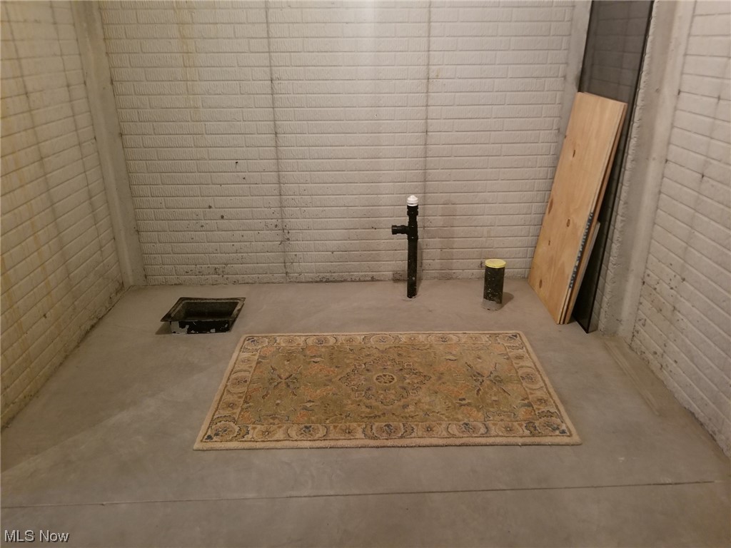 Villas/Waterford Xing Condo - Residential