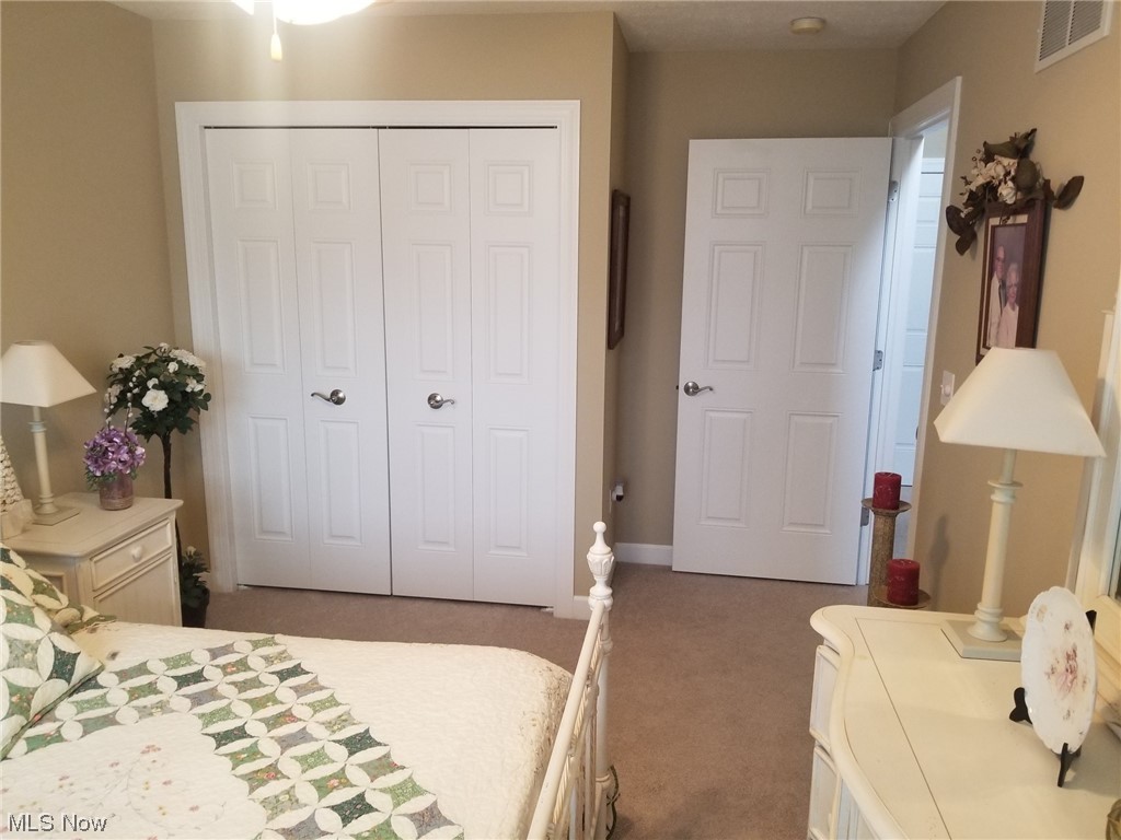 Villas/Waterford Xing Condo - Residential