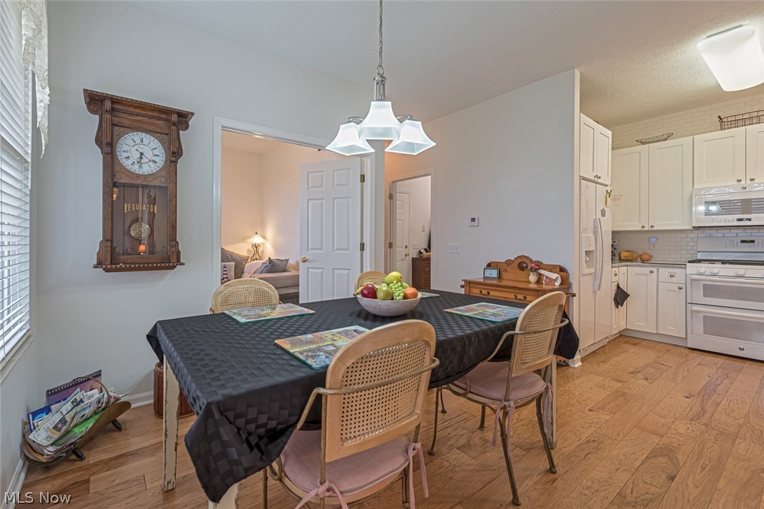 Avenbury Lakes Ph 03 - Residential