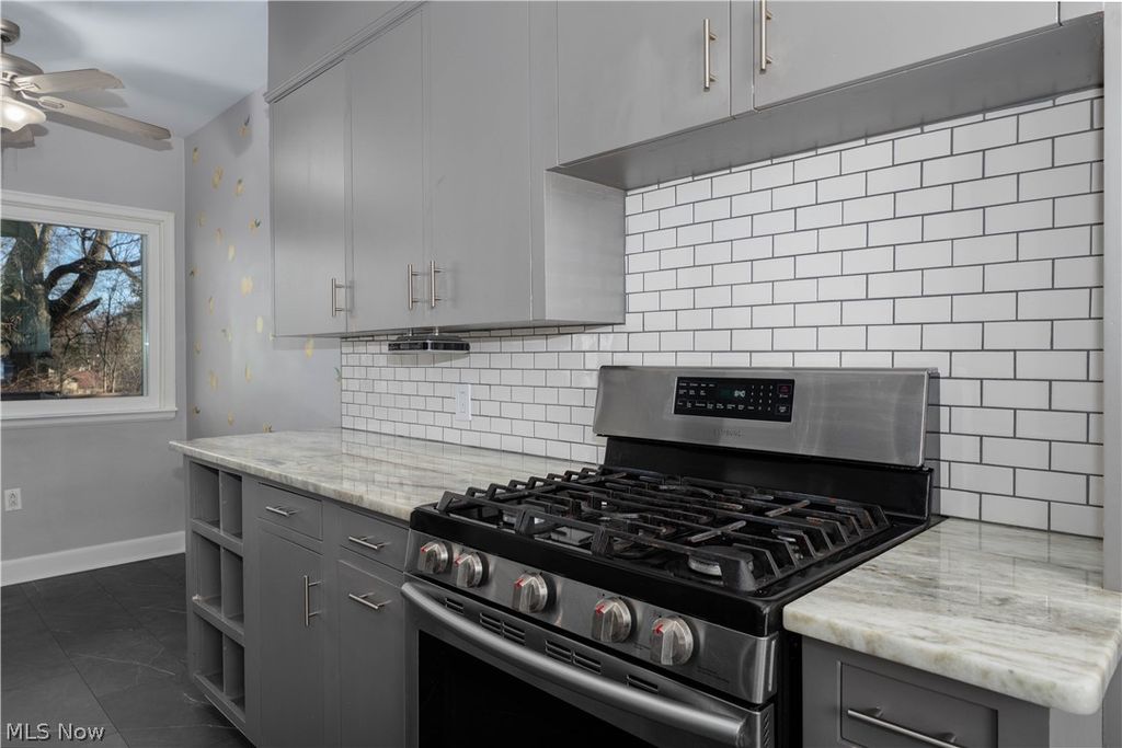 Photo of 1210 Lennox Avenue NE, Massillon, OH 44646 (MLS # 5192156)