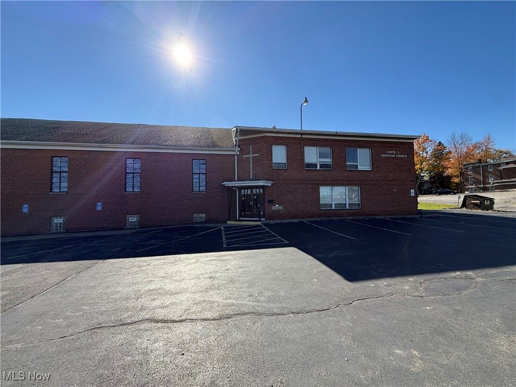 Photo of 44 S Main Street, Hubbard, OH 44425 (MLS # 5168179)