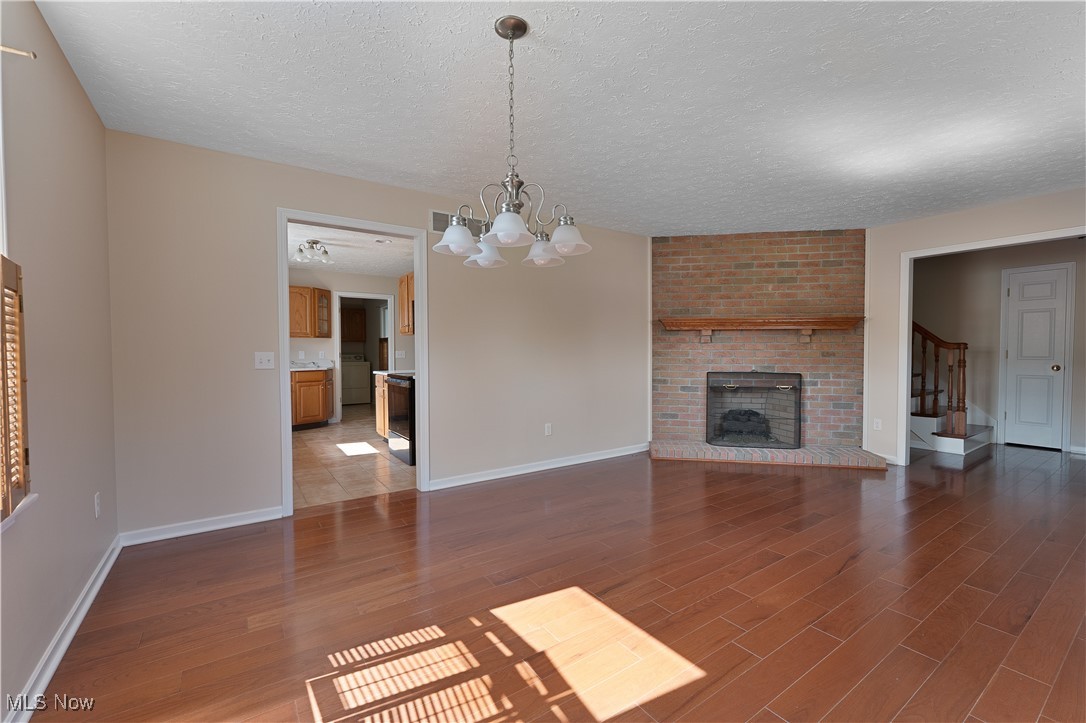 Whispering Stream Estate - Residential