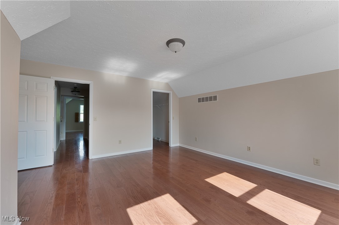 Whispering Stream Estate - Residential