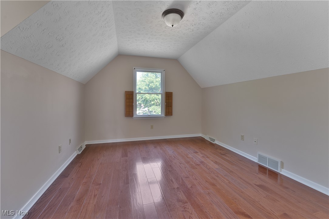 Whispering Stream Estate - Residential