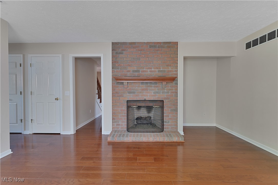 Whispering Stream Estate - Residential