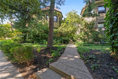 Condo For Sale - 2469 Overlook Road #7<br/> Cleveland Heights, OH 44106