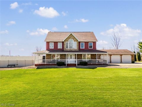 Homes For Sale - 5616 Faircrest Street<br/> Canton, OH 44706