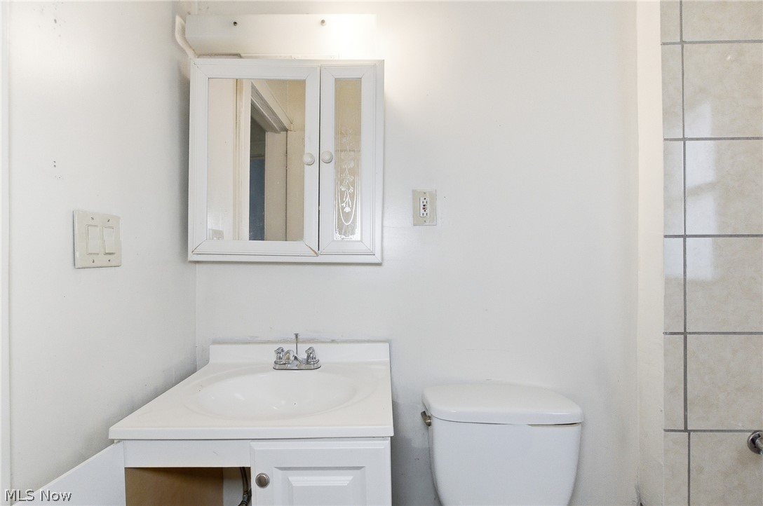 Berwald-Stewart Cos Colonial - Residential Income