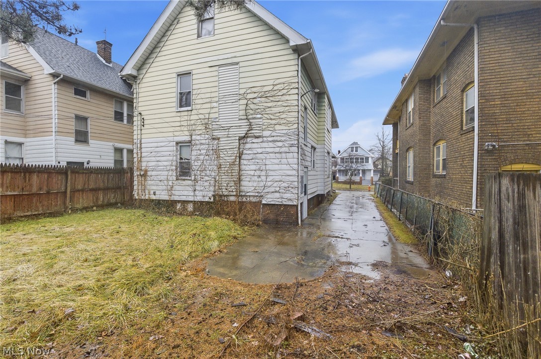 Berwald-Stewart Cos Colonial - Residential Income