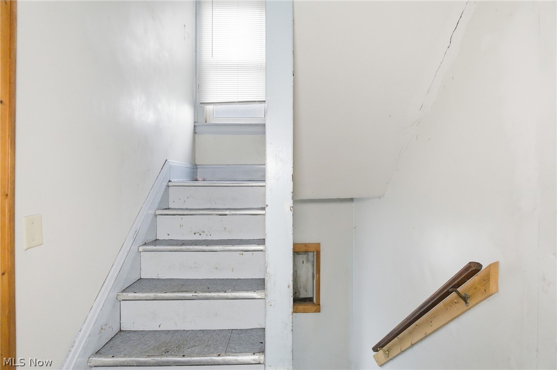 Berwald-Stewart Cos Colonial - Residential Income