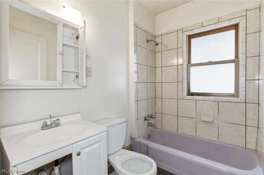 Berwald-Stewart Cos Colonial - Residential Income