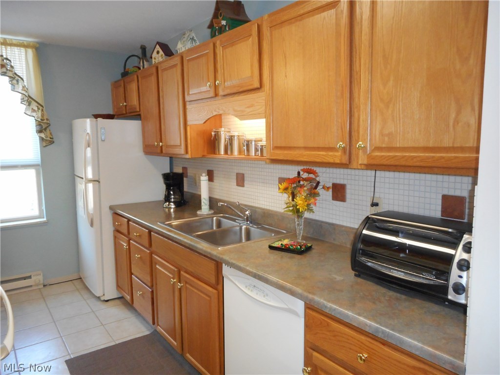 Silver Lake Towers Condo - Residential