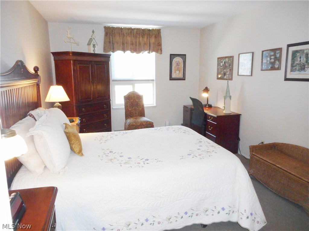 Silver Lake Towers Condo - Residential