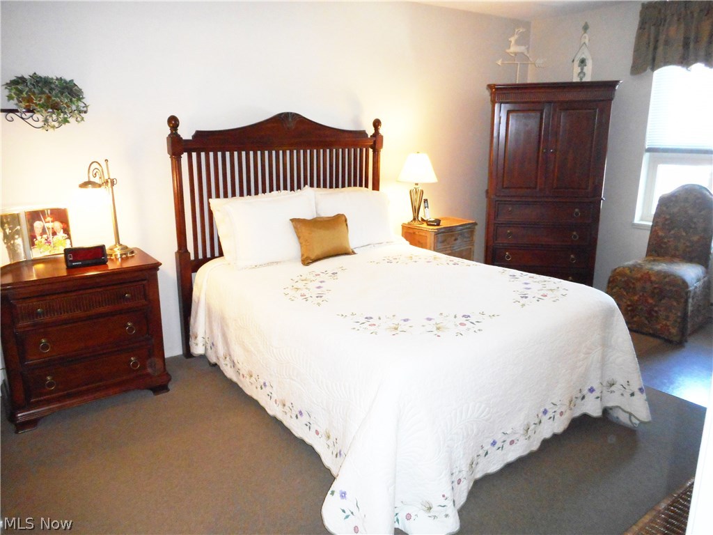 Silver Lake Towers Condo - Residential