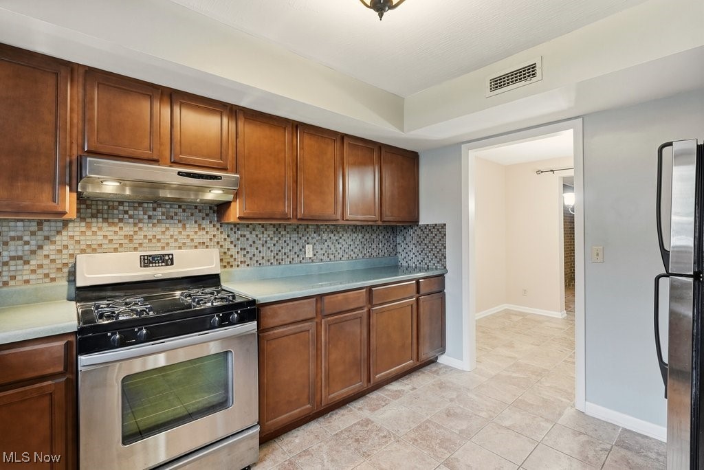 Oak Knolls Condo - Residential