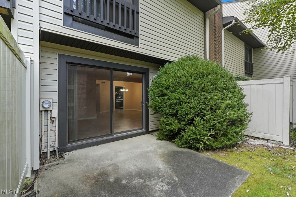 Oak Knolls Condo - Residential