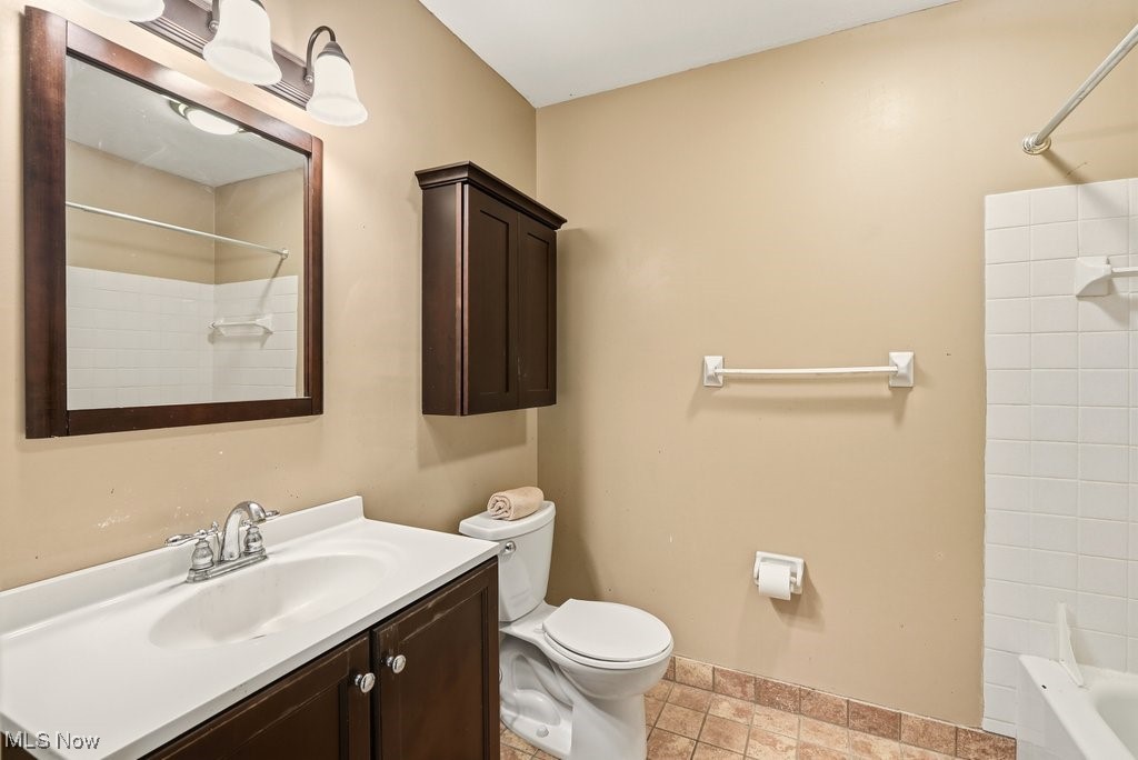 Oak Knolls Condo - Residential