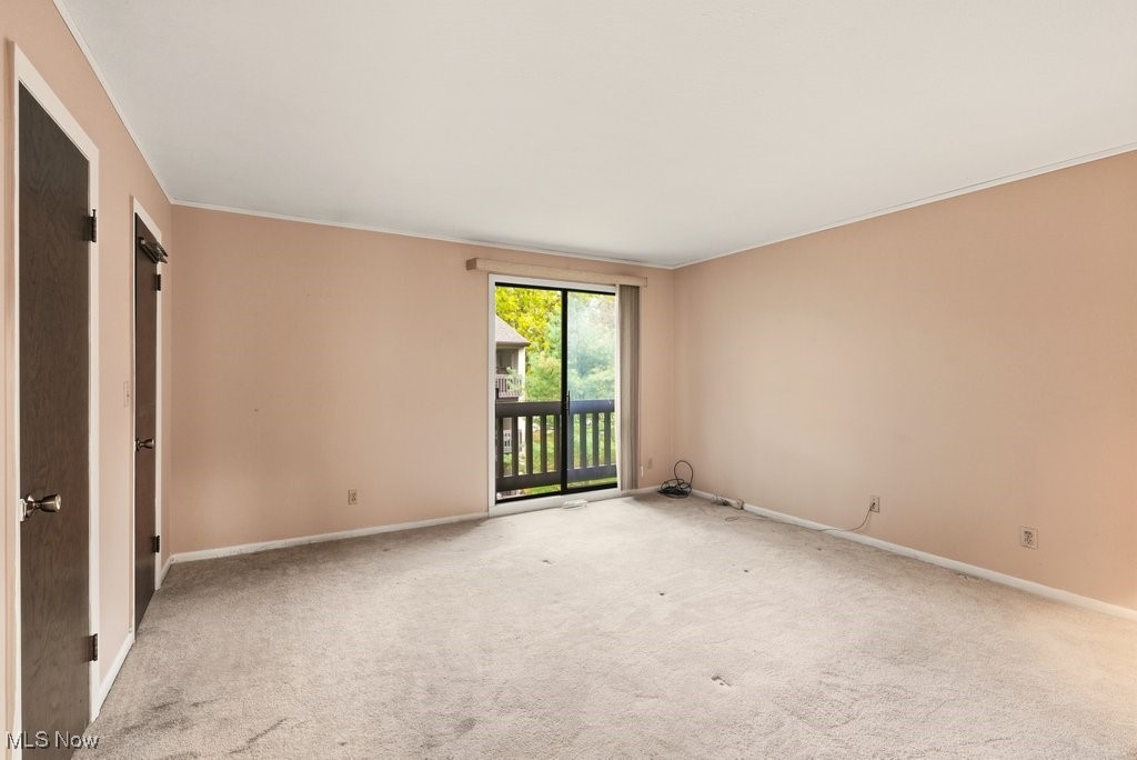 Oak Knolls Condo - Residential