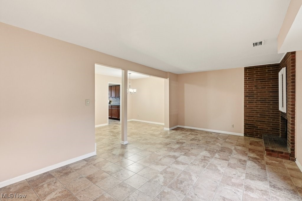 Oak Knolls Condo - Residential