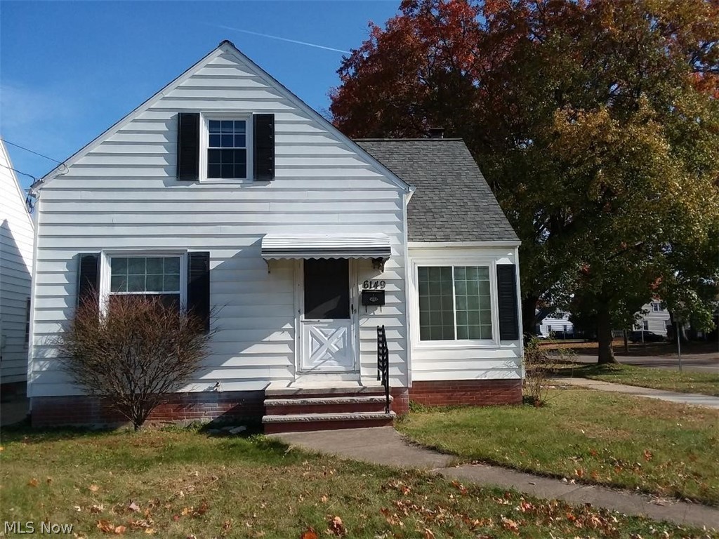 Three bedrooms plus a lovely bonus room with wood floors upstairs. Full bath with new tub and surround, eat in kitchen and unfinished basement. This property is owned by a licensed real estate agent.
