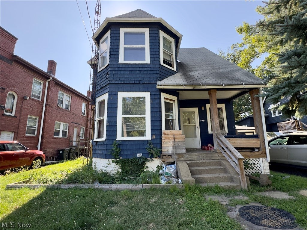 709 Fulton Road NW