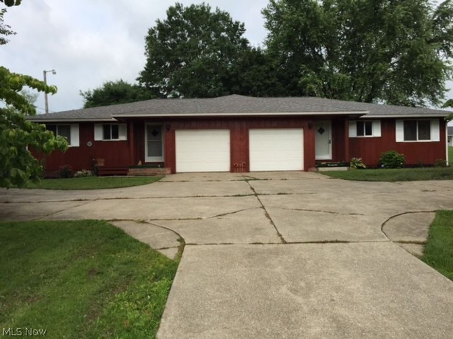 Very nice two owner Duplex, 2 bedrooms each side, full basement on each side, 1st floor laundries, concrete driveway, 1 car garage each side plus an additional 28 x 24 detached garage, new roof and gutters in 2013, well pump 2011, 6197 had new furnace and air installed in 2013. Live in one side and let the other side help make your payment. Great 2 family property.