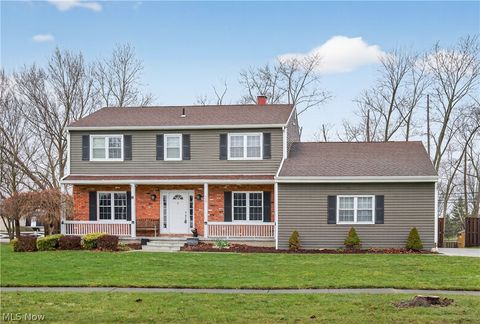 30 Chelmsford Drive Aurora OH 44202