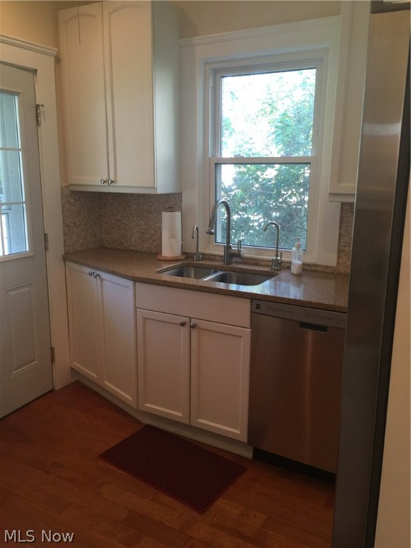 Lakewood Park - Residential Lease