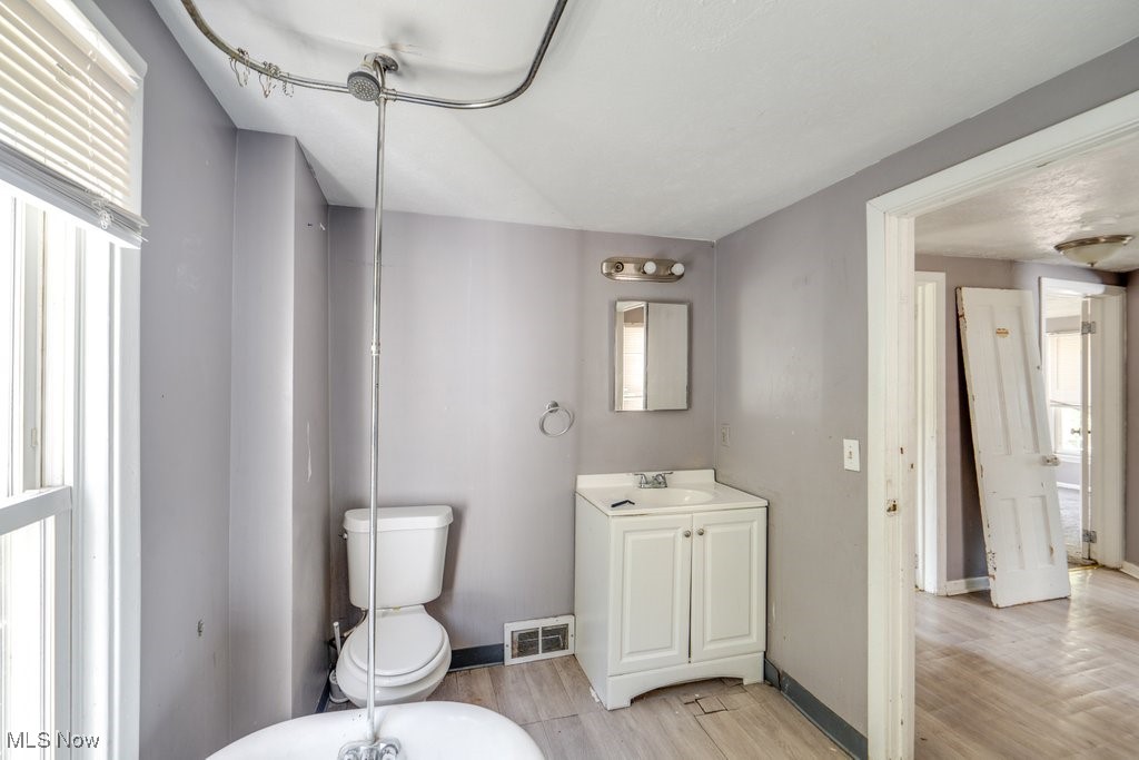 Mattie B & James F Leonards S - Residential