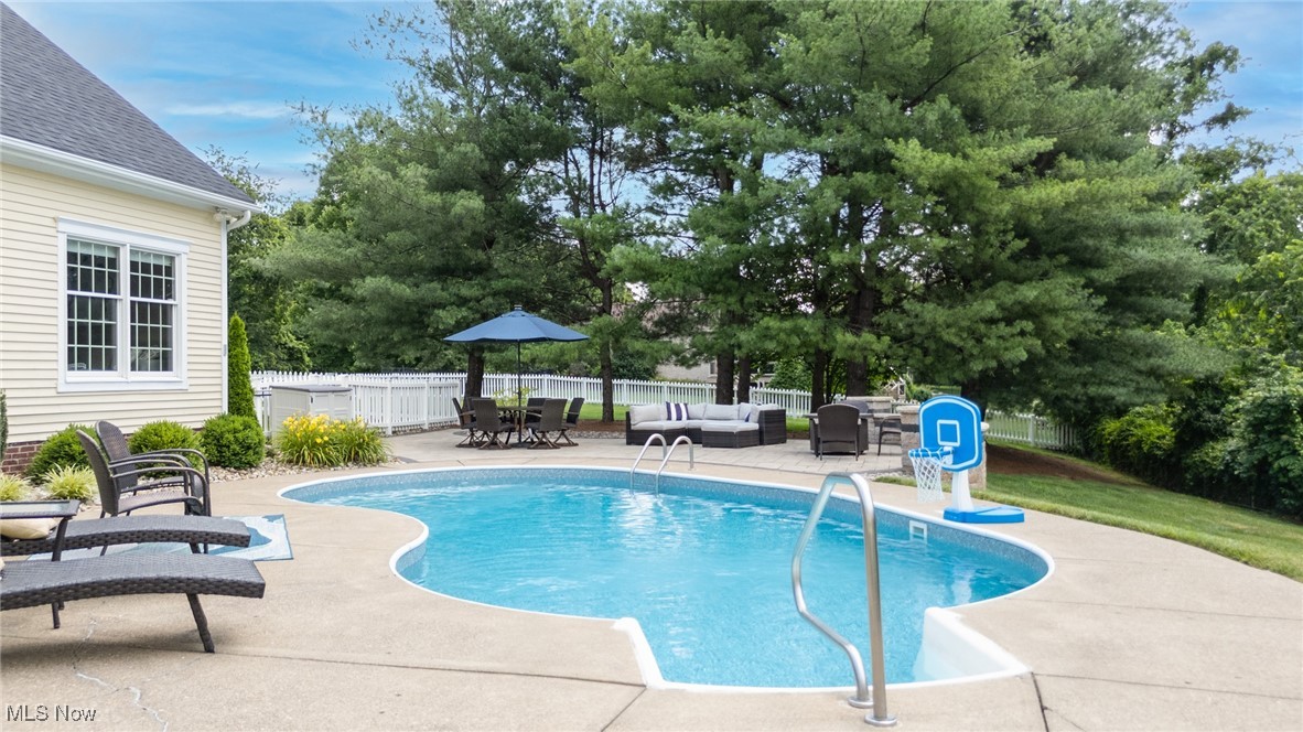 Pine Mdws Ph 02 - Residential