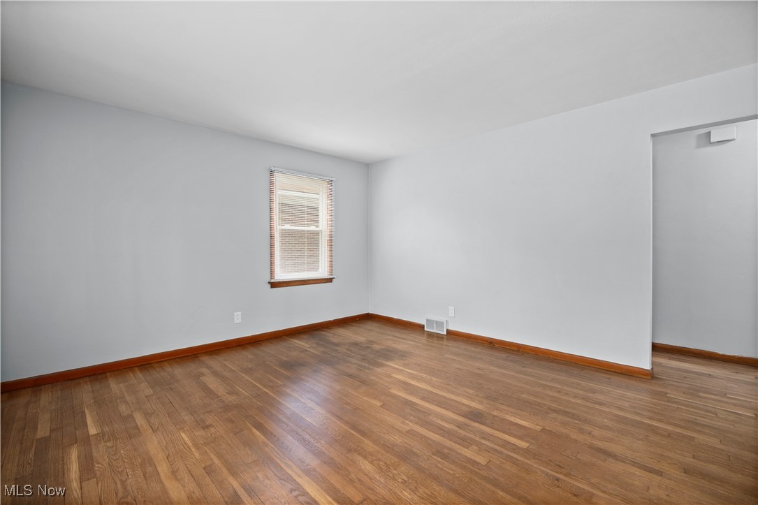 1731 E 36th Street, Lorain, Ohio image 6