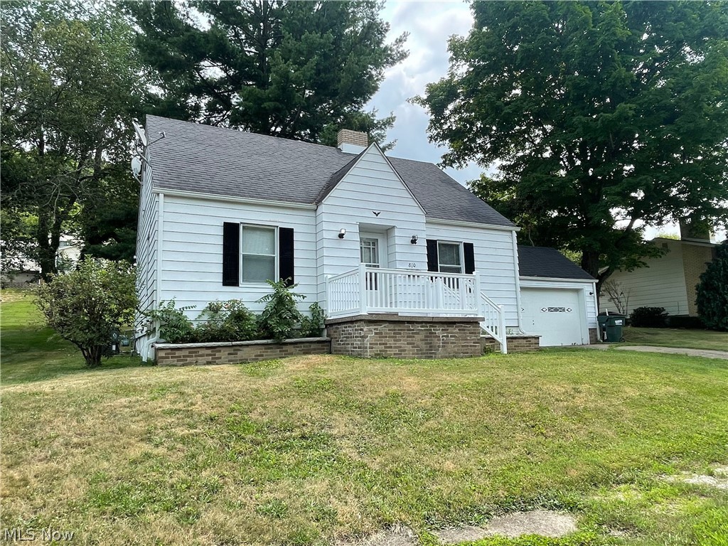 Photo 1 of 32 — 810 Highland Boulevard, Coshocton, OH 43812