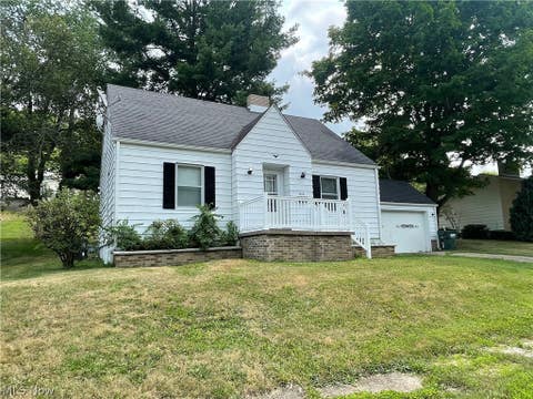 Homes For Sale - 810 Highland Boulevard<br/> Coshocton, OH 43812